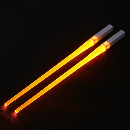 Creative 2Pcs/Pal LED Lightsaber Chopsticks Light up Durable Lightweight Kitchen Dinning Room Party Portable Food Safe Tableware