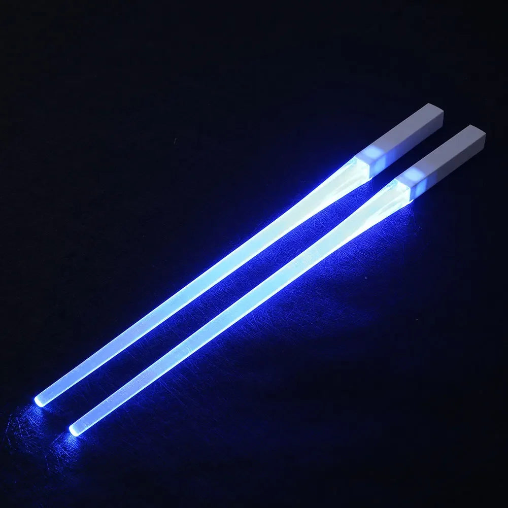 Creative 2Pcs/Pal LED Lightsaber Chopsticks Light up Durable Lightweight Kitchen Dinning Room Party Portable Food Safe Tableware